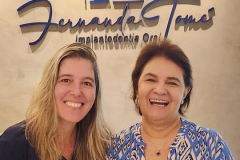 Dra.-Fernanda-Tomes-Implantodontista-1